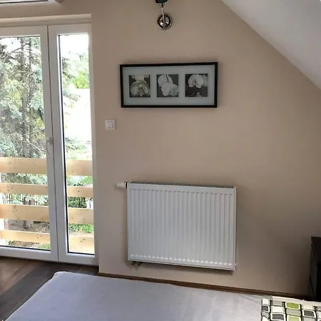 'new' Sunkissed On The Old Hill Apartment *