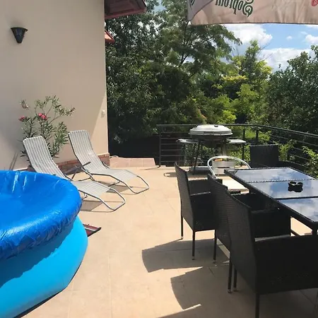 'new' Sunkissed On The Old Hill Appartement *
