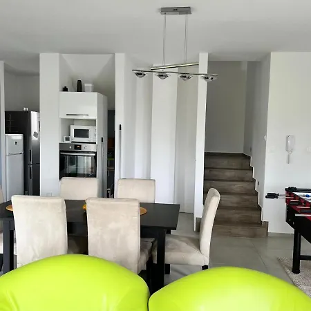 Apartment 'new' Sunkissed On The Old Hill Balatonalmádi