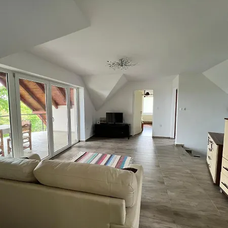 'new' Sunkissed On The Old Hill * Balatonalmádi